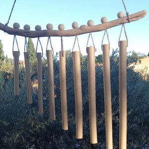 Carillon en bois flotté et coquillages